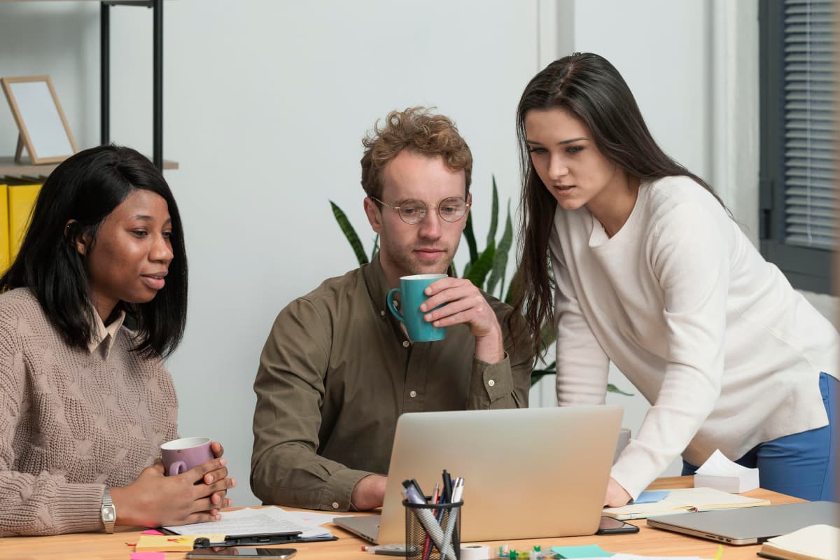 people-working-together-project