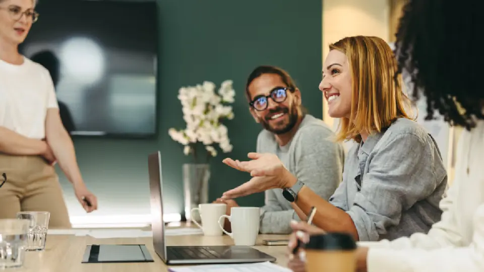 Kuinka saada työntekijät mukaan työajanseurantaan?